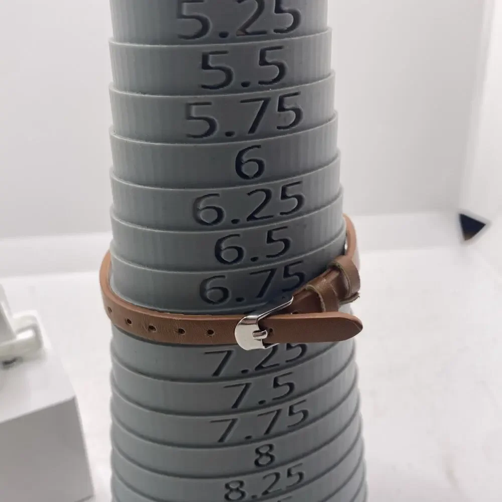 Womens Gold Tone Brown Leather Watch New Battery
